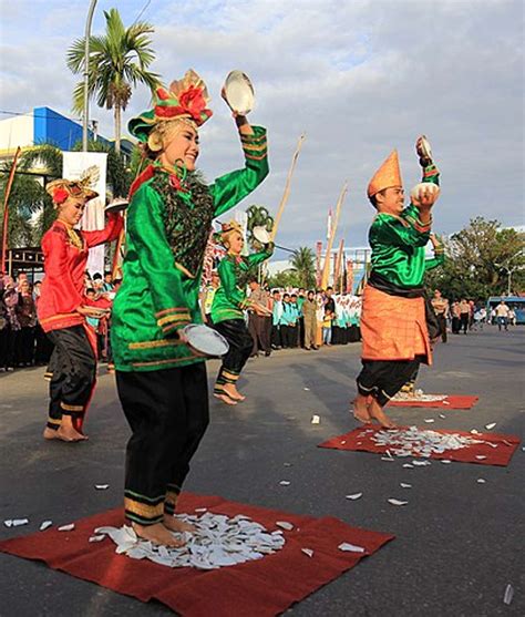10 Tarian Sumatera Barat, Yuk Berkenalan dengan Budaya Ranah Minang