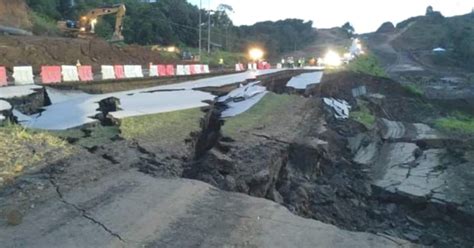 As the ministry responsible for the construction of the pan borneo highway, we hope they (the reappointed contractors and consultants) will baru said implementation of the 15 work packages will be continued under the 11th malaysian plan with a total cost of rm10.12 billion, while the remaining. Pan Borneo highway caves in due to non-stop rain | New ...