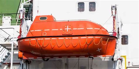 What Types Of Lifeboats Are Used On Ships Casual Navigation