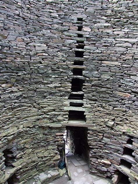 Mousa Stone Broch 301648574039137 Scottish Castles Ancient Buildings
