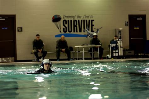 Dvids News Aviation Marines Sailors Test Water Survival Skills