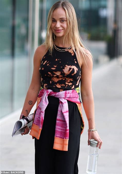 Lady Amelia Windsor Walked The Catwalk At The Postponed Zeynep Kartal