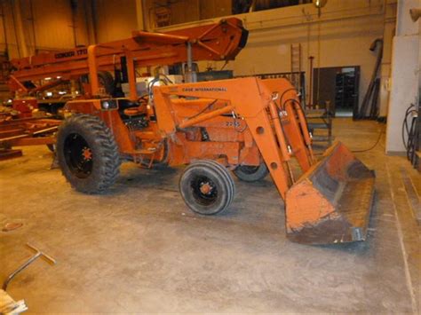 1991 Case International 895 Tractor With Model 2255 Loader Bigiron Auctions