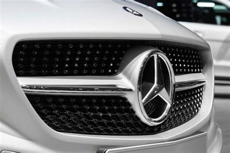 Geelys Founder Is Now The Biggest Shareholder Of Daimler Ag Visor Ph