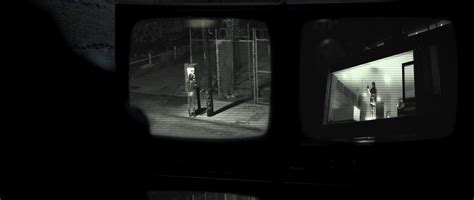 Голая Elisabeth Hower в Escape Room II