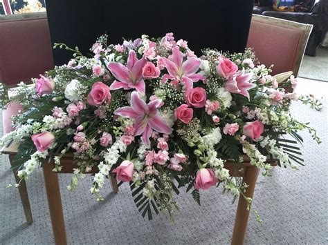 Condolence Flowers Sympathy Flowers Funeral Floral Arrangements
