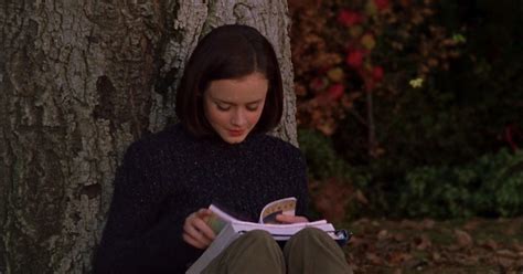 10 Times Rory Gilmore Took Her Reading Outdoors