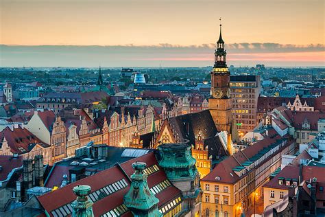 Wroclaw La Ciudad De Polonia Habitada Por Gnomos