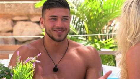 Love Island Viewers Brand Tommy Fury Perfect Over Miley Cyrus Confession Hot Lifestyle News