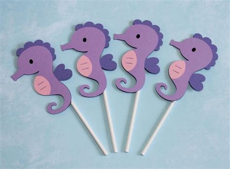 British decorations & party supplies. Seahorse Cupcake Toppers Sous les décorations de fête de ...