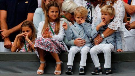The tennis ace admitted to on vogue's 73 questions that he used to have nightmares trying to tell his twins apart. Should you dress twins in identical clothes? | Roger federer, Roger federer kids, Wimbledon