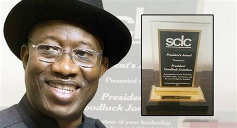 Photos Of Goodluck Jonathan Receiving An Award From Martin Luther King