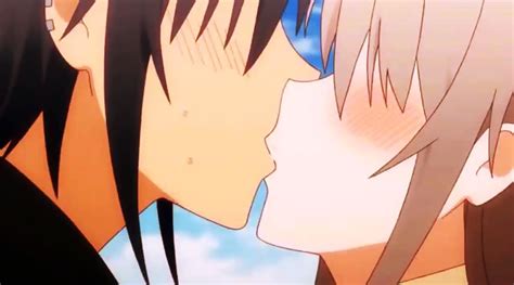 sakume s 5 best anime kissing scenes anime shelter