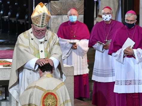 Einer der prägendsten deutschen bischöfe tritt ab: „Mit Gottes Hilfe bin ich bereit": Bertram Meier zum neuen ...