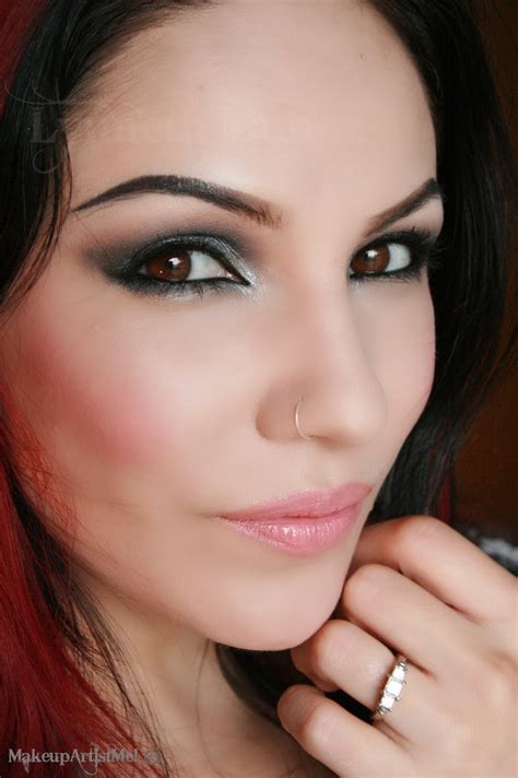 gray-fall-sky-makeup-tutorial-2013-fall-makeup-trend