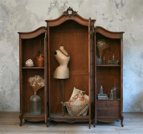Antiques And Shabby French Decor To Romance Your Home And Garden