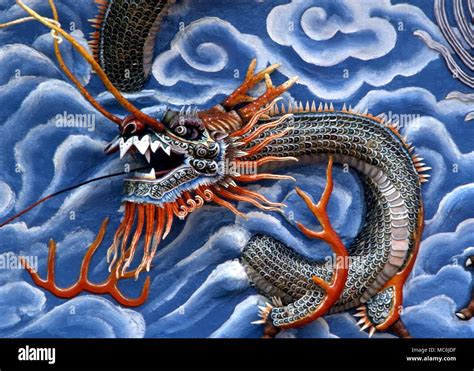 Dragones Chinos Pintados En La Pared Fotograf As E Im Genes De Alta Resoluci N Alamy