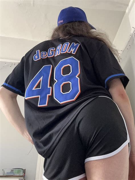 armtoast on twitter what s wrong babe you ve barely touched your it s degrom bumpday