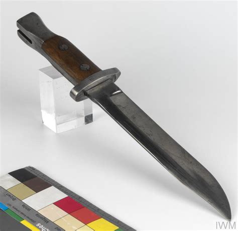 Bowie Knife Made From Ross Mark 1 Bayonet Imperial War Museums