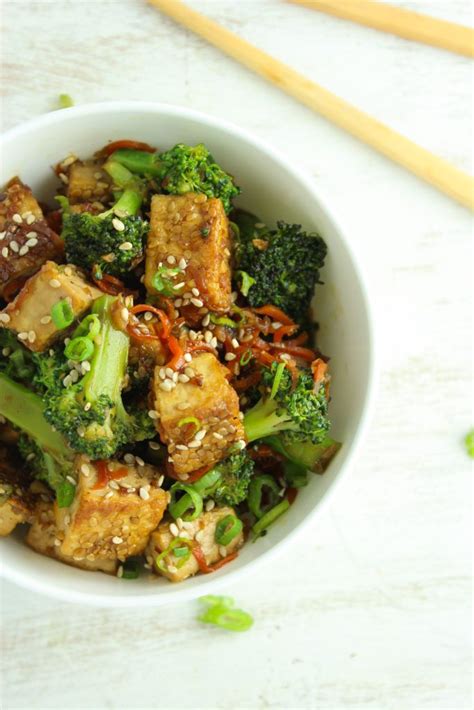 Sticky Sesame Tofu And Broccoli Vegan Broccoli Tofu Broccoli Recipes