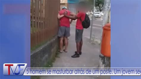 homem se masturbando em ponto de ônibus é preso youtube