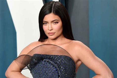 Kylie Jenner Is First Lady With 300 Million Followers On Instagram