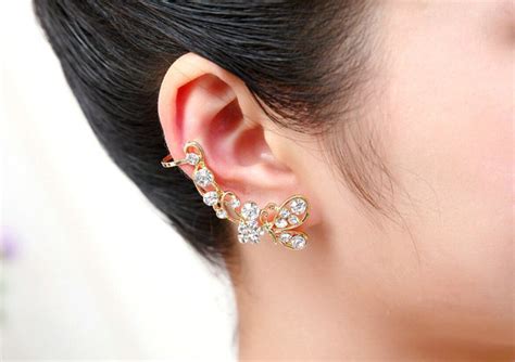 Fashionable Ways To Style Ear Cuff Earrings In InSerbia News