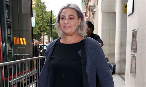 Lisa Armstrong Makes Surprise Appearance On Strictly It Takes Two Following Divorce From Ant
