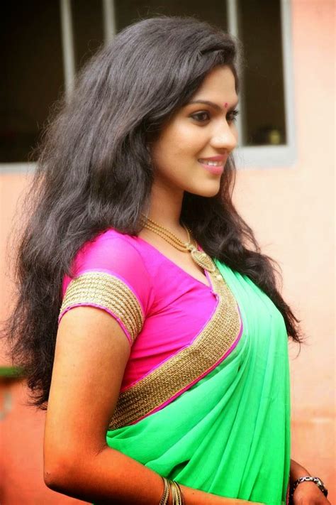 There is no discrimination in terms of beauty when it comes for indian women, be it south or north. Actress HD Gallery: Swasika tamil movie actress latest ...
