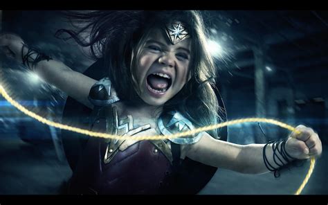 Photographer Dad Helps Daughter Be Wonder Woman Photoshoot The Mary Sue