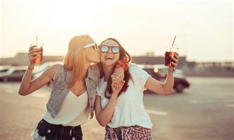 It's national best friends day! 6 National Best Friends Day 2018 Deals & Freebies You ...