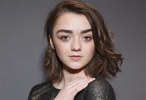 New Rosie Matheson Hoot And A Link To More Maisie Williams Pink Hair