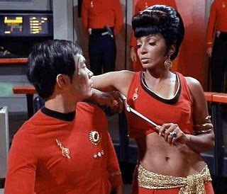 Teniente Uhura Nichelle Nichols Star Trek Viaje A Las Estrellas