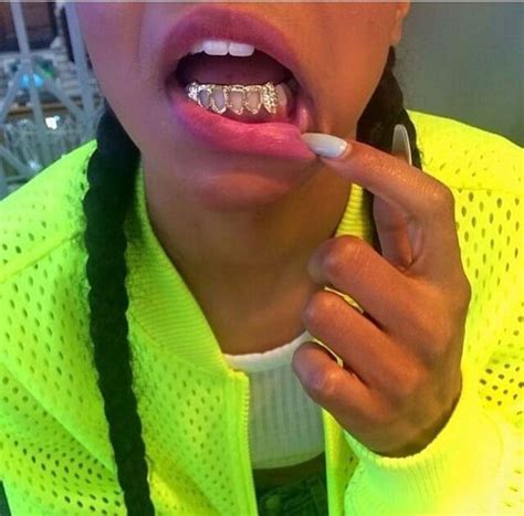Pin By ᎶᎥᎶᎥ On Accessories Grillz Girl Grillz
