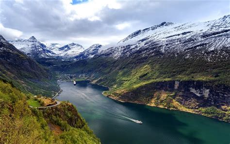 Herunterladen Hintergrundbild Zatoka Geiranger Fjord Die Berge