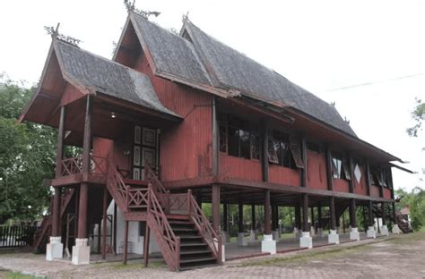 Rumah Adat Aceh Kitab Adat Pembagian Ruang Gambar And Penjelasan