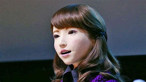 Érica La Androide Japonesa No Es Tan Aterradora Como Otros Robots Parlantes Video Telemundo