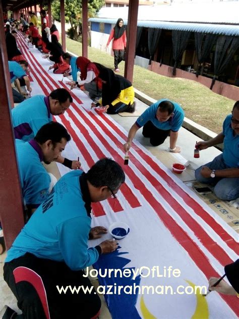 Contact jalur gemilang on messenger. Sejarah Tercipta - Jalur Gemilang Sepanjang 100 Meter