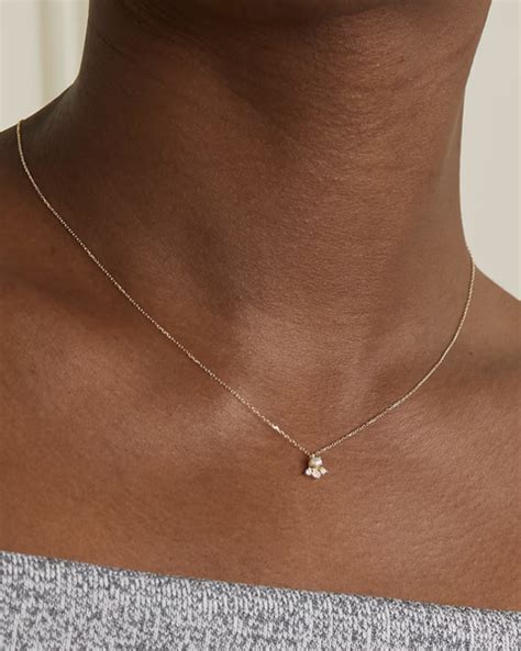 17 Best Dainty Necklaces To Wear Daily Shop Dainty Necklaces