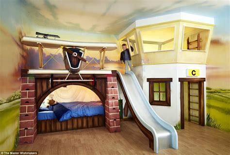 Il divano letto ikea e il mobile perfetto per risolvere il problema della camera da letto quando si abita in un monolocale. Fun Bunk Bed | Royals Courage : Bunk Bed With Slide: It Is ...