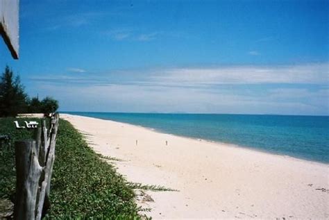 Lot 1841 kampung rhu tapai merang. Merang Beach. For more enquiry, please call 09-6531600 ...