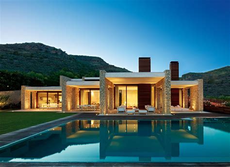 10 Jaw Dropping Luxury Villas Designs That Look Like Paradise