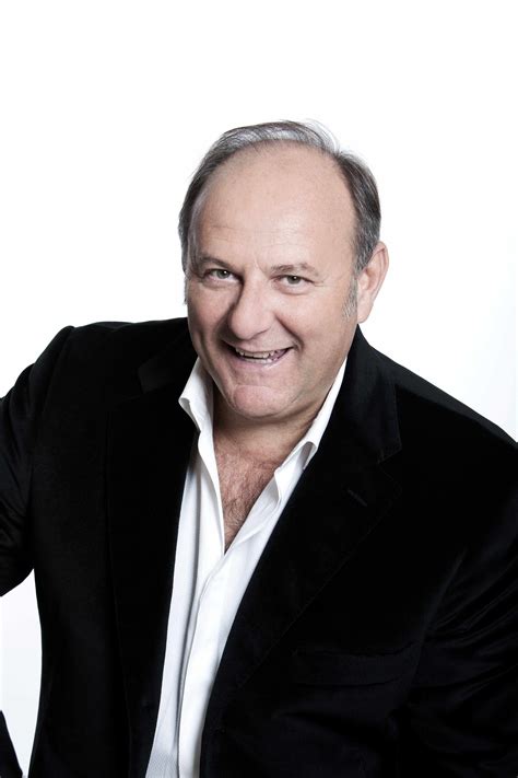 Uno milanista e l'altro interista. Gerry Scotti nella Granda