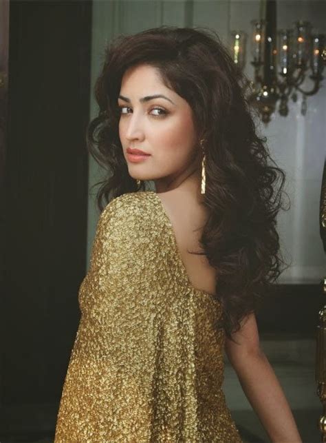 Yami Gautam Hot Hd Wallpapers Spicy Photo Gallery And Latest Movie