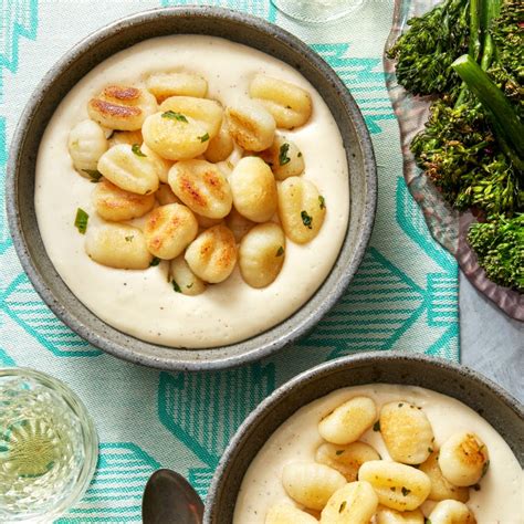 Recipe Crispy Gnocchi With Fontina Cheese Sauce And Roasted Broccoli