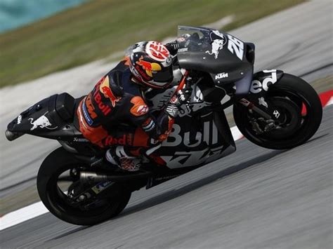 Dia menerima pinangan ktm jadi test rider sembari mengembangkan ktm rc16. Dani Pedrosa Ingin Balapan Lagi Usai Performa KTM Moncer ...