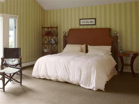 Hgtv small bedroom design ideas. Contemporary Master Bedroom Makeover | HGTV