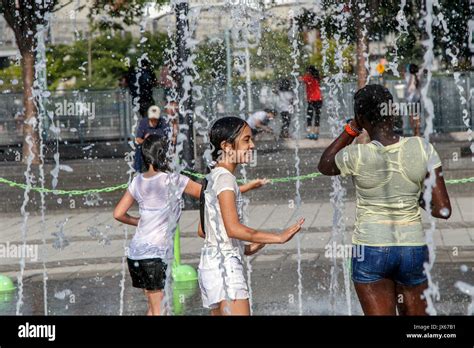 Kids Getting Soaking Wet Hi Res Stock Photography And Images Alamy