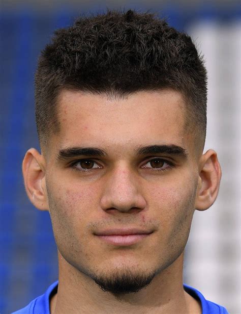 Hagi expresses desire to join gala. Ianis Hagi - Perfil de jogador 20/21 | Transfermarkt