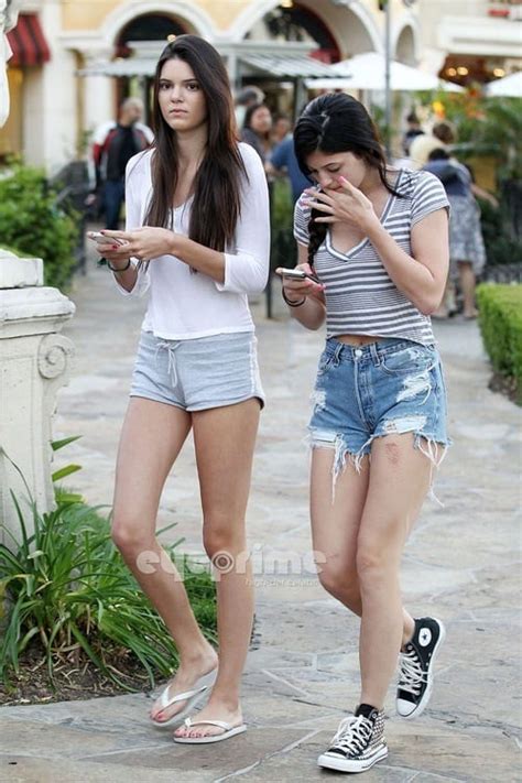 Kylie is always front and center in the eyes of the camera. Kendall Has 80 Shorts and This is How Kendall Wears These ...